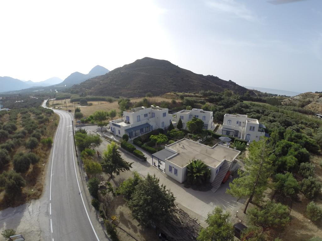 Anna Ageliki Aparthotel ดัมโนนี ภายนอก รูปภาพ