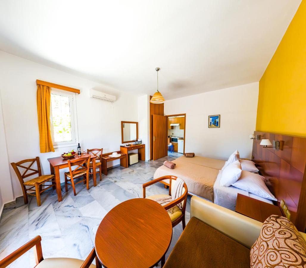 Anna Ageliki Aparthotel ดัมโนนี ภายนอก รูปภาพ