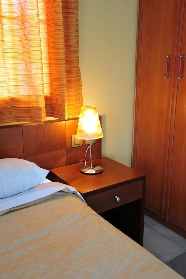 Anna Ageliki Aparthotel ดัมโนนี ภายนอก รูปภาพ